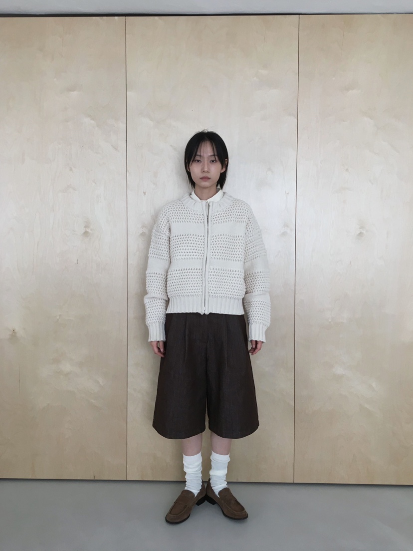 CCW韓國代購㊣女裝新品熱賣真品時尚25秋冬休閑推薦職業毛衣CCW--NYUNYU毛衣