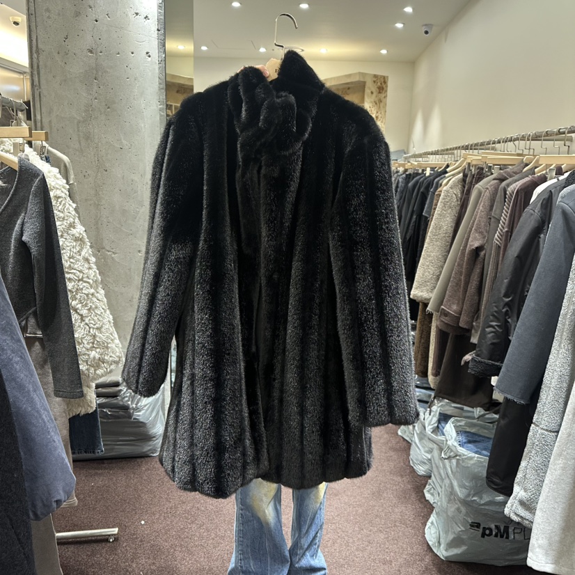 PITA東大門㊣直郵女裝新品人氣時尚職業真品中長款大衣貂皮THE VERLIN/piTa中長款大衣圖色1