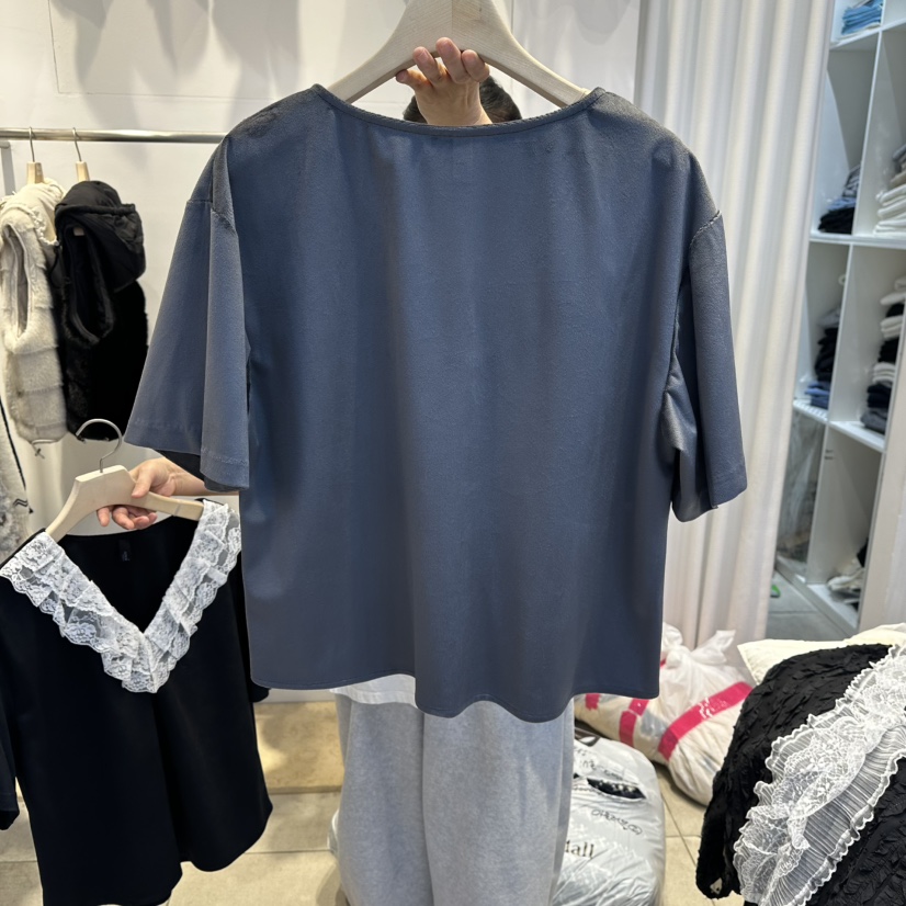 LADYBUG+ADORABLE東大門㊣實拍女裝新款推薦職業T恤天鵝絨LADYBUG/AdorableT恤