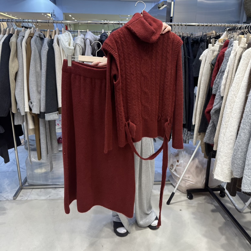 HOT PLACE/DREAM GIRIS韓國代購㊣女裝新品25秋冬套裝三件套含腰帶套裝HOT PLACE/DREAM GIRIS套裝圖色2