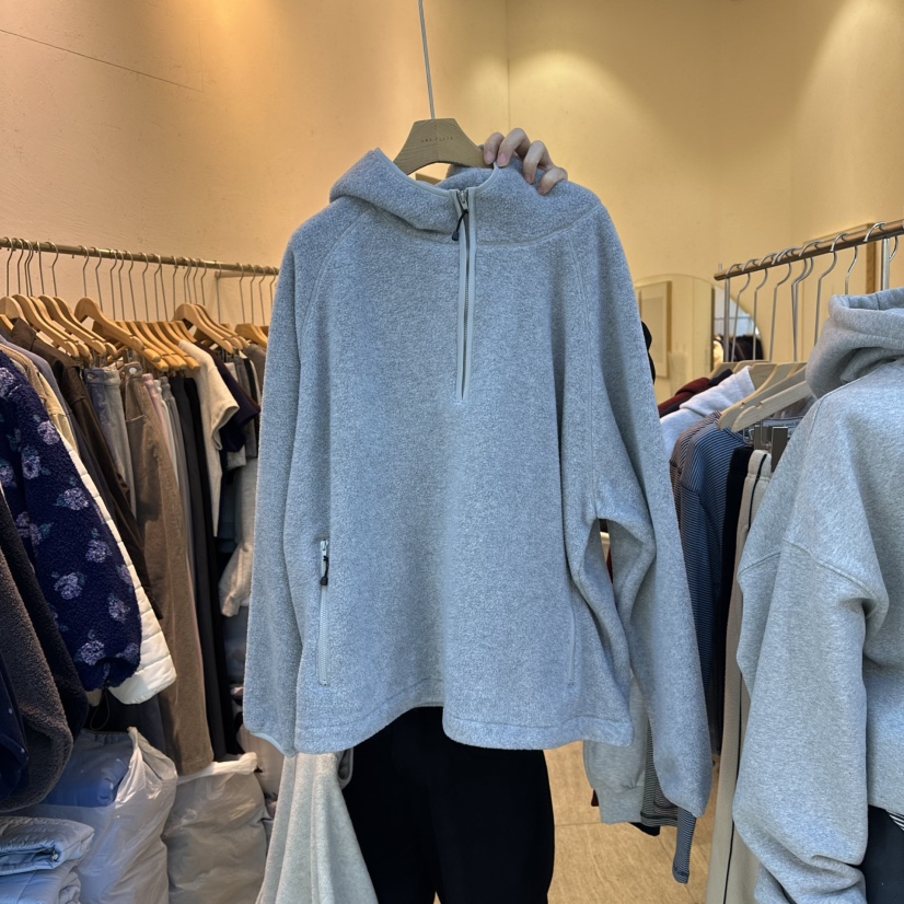 AND FLOYD東大門㊣實拍女士新款推薦熱賣休閑衛衣兜帽加絨stunning and Floyd衛衣圖色2