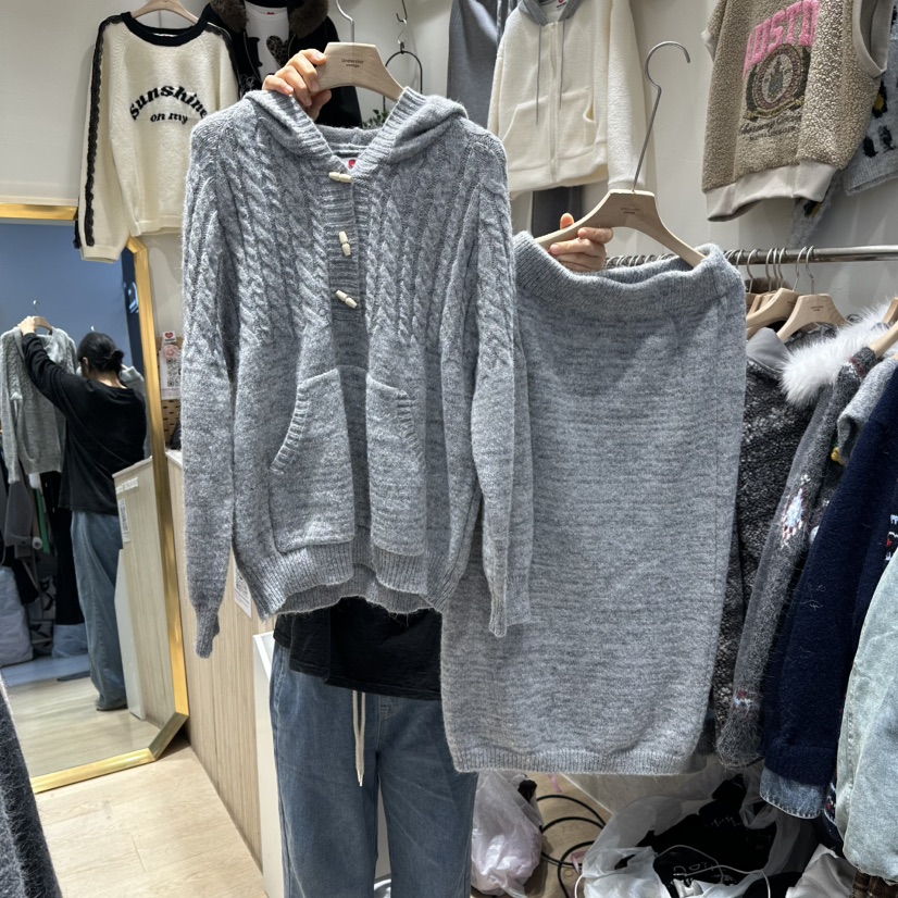 UNDERSTAR_VINTAGE東大門㊣實拍女裝新款人氣熱賣套裝套裝連帽UNDERSTAR_VINTAGE套裝圖色2