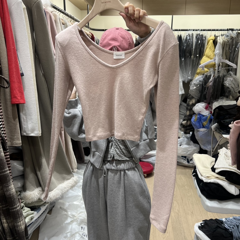 MEMOIRE韓國代購㊣女士新款時尚人氣25秋冬熱賣休閑長袖T恤V領MEMOIRE長袖T恤圖色2