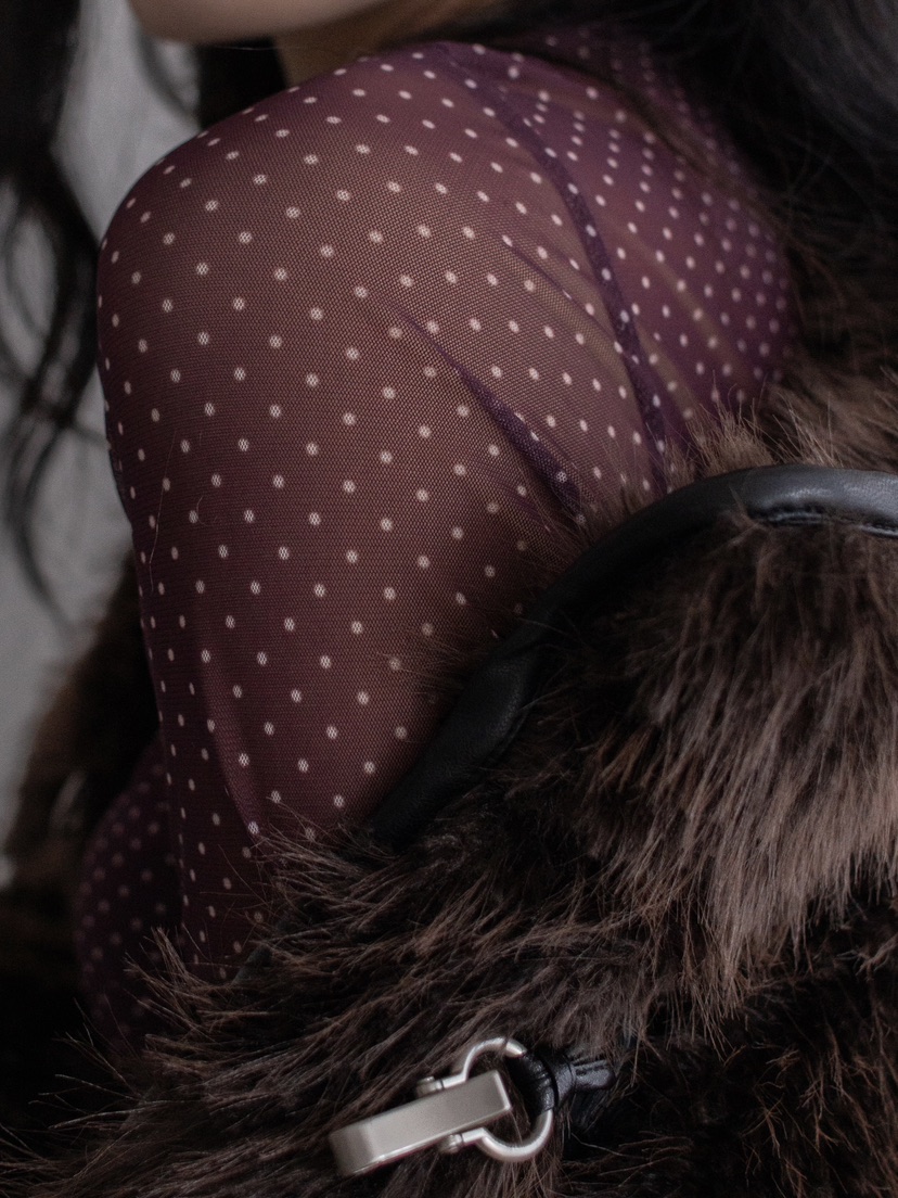 INSSENSE-A東大門㊣直郵女裝新款熱賣真品長袖T恤系帶透明INSSENSE-A長袖T恤