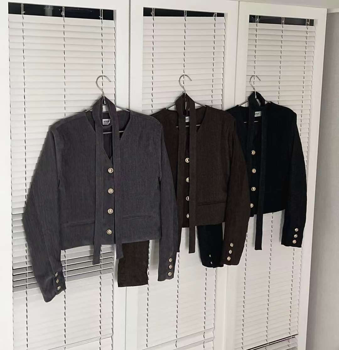 KITSCH東大門㊣直郵女裝新品25秋冬人氣時尚熱賣夾克含脖帶KITSCH夾克