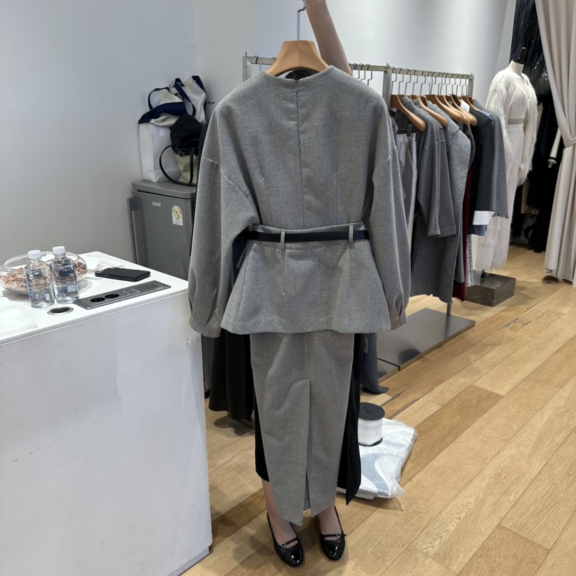 VAN NZILL韓國代購㊣女士新品25秋冬時尚推薦連衣裙不含腰帶VAN NZILL連衣裙