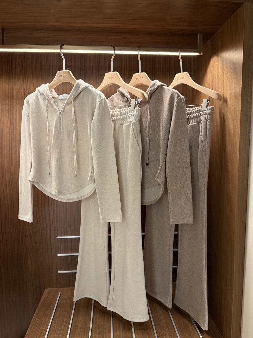 CLOTH韓國直郵㊣女士新款職業人氣休閑熱賣套裝連帽衫兔子套裝CLOTH套裝