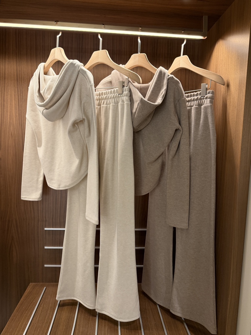 CLOTH韓國直郵㊣女士新款職業人氣休閑熱賣套裝連帽衫兔子套裝CLOTH套裝