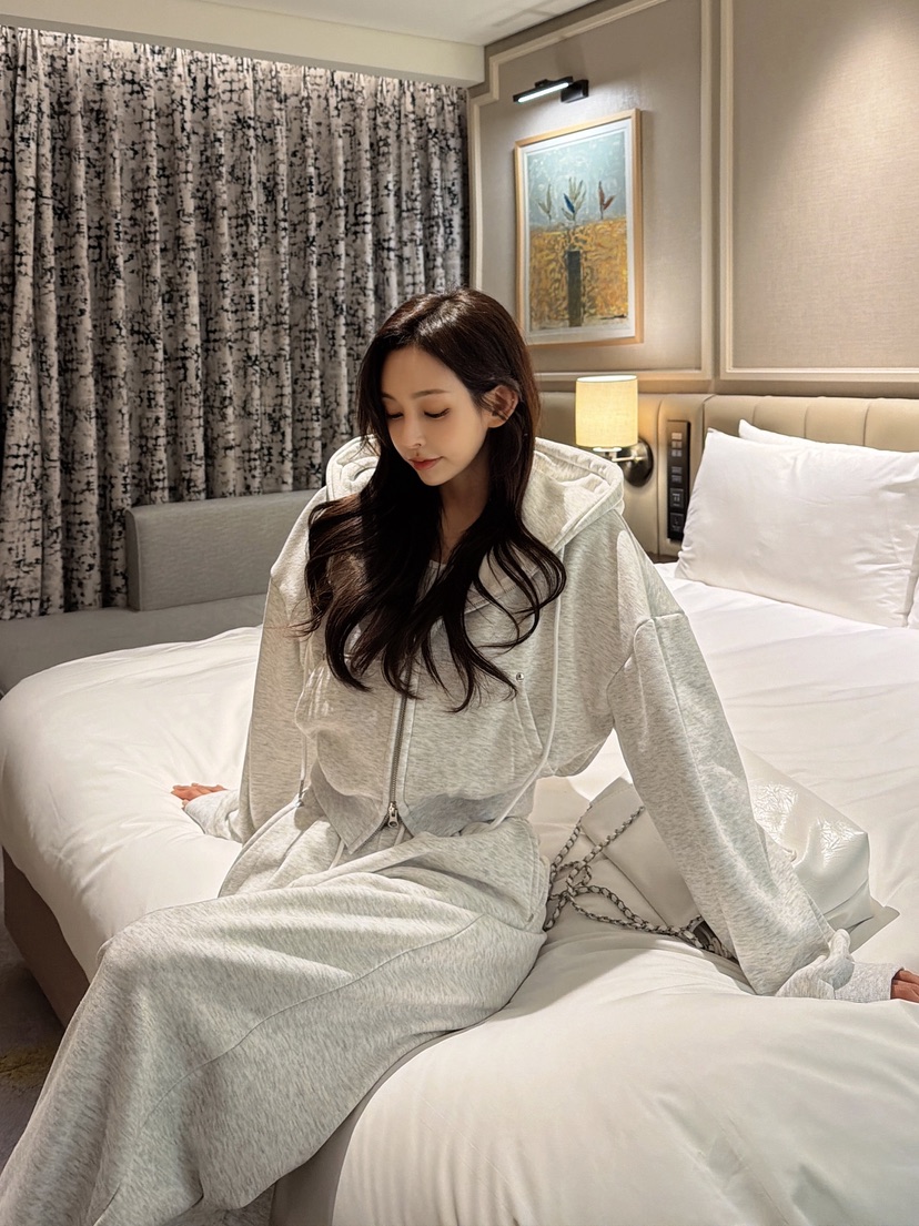 CLOTH東大門㊣實拍女裝新品真品25秋冬休閑推薦套裝加絨套裝CLOTH套裝