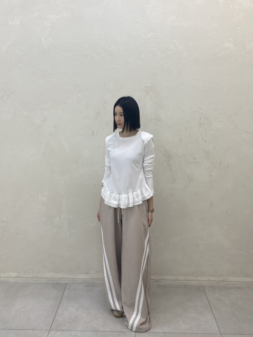 ROMANTIC NEWYORK東大門㊣代購女裝新款人氣25秋冬長袖T恤ROMANTIC NEWYORK長袖T恤圖色1