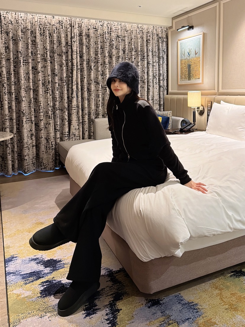 CLOTH東大門㊣直郵女士新品25秋冬推薦時尚職業套裝拉鏈套裝CLOTH套裝