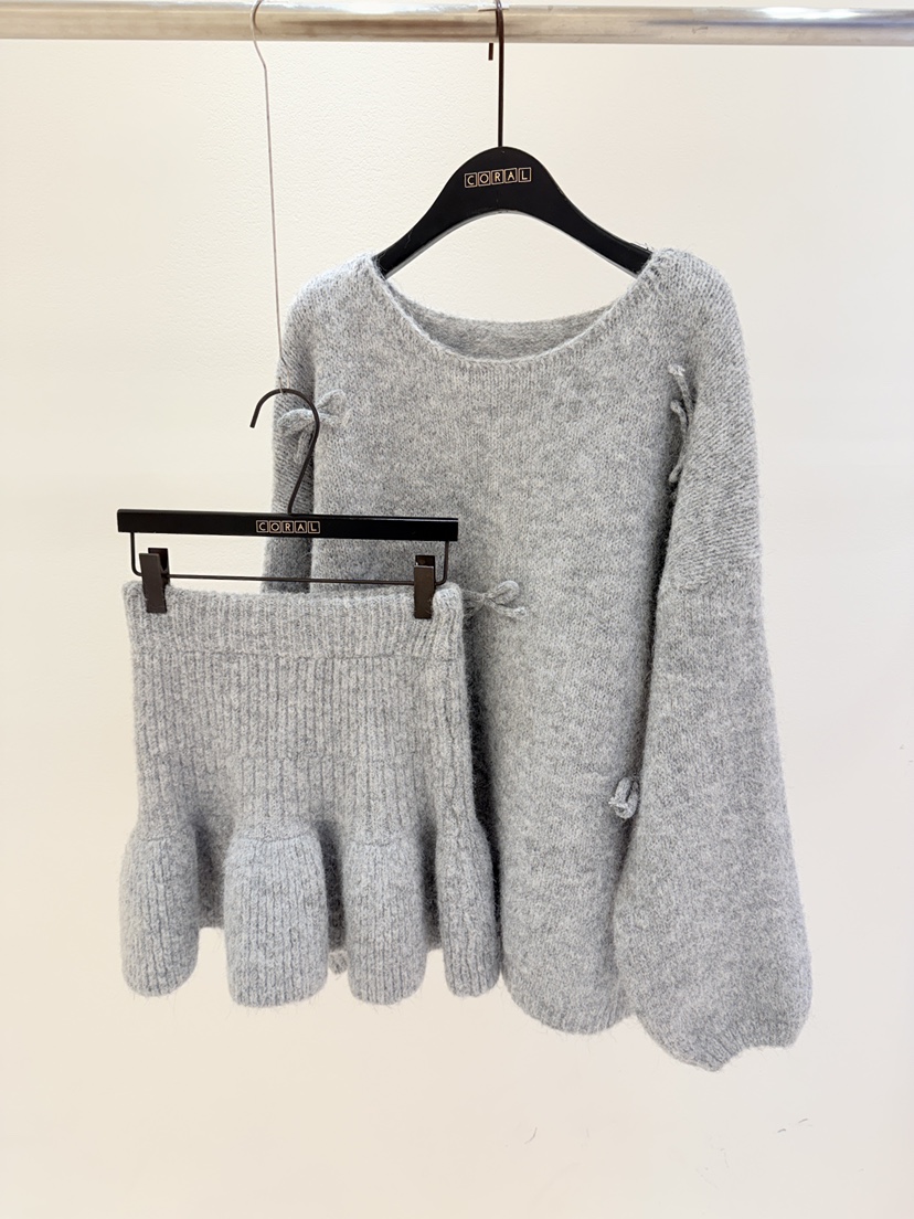 CORAL東大門㊣代購女士新品人氣職業休閑真品推薦熱賣套裝圍巾CORAL套裝