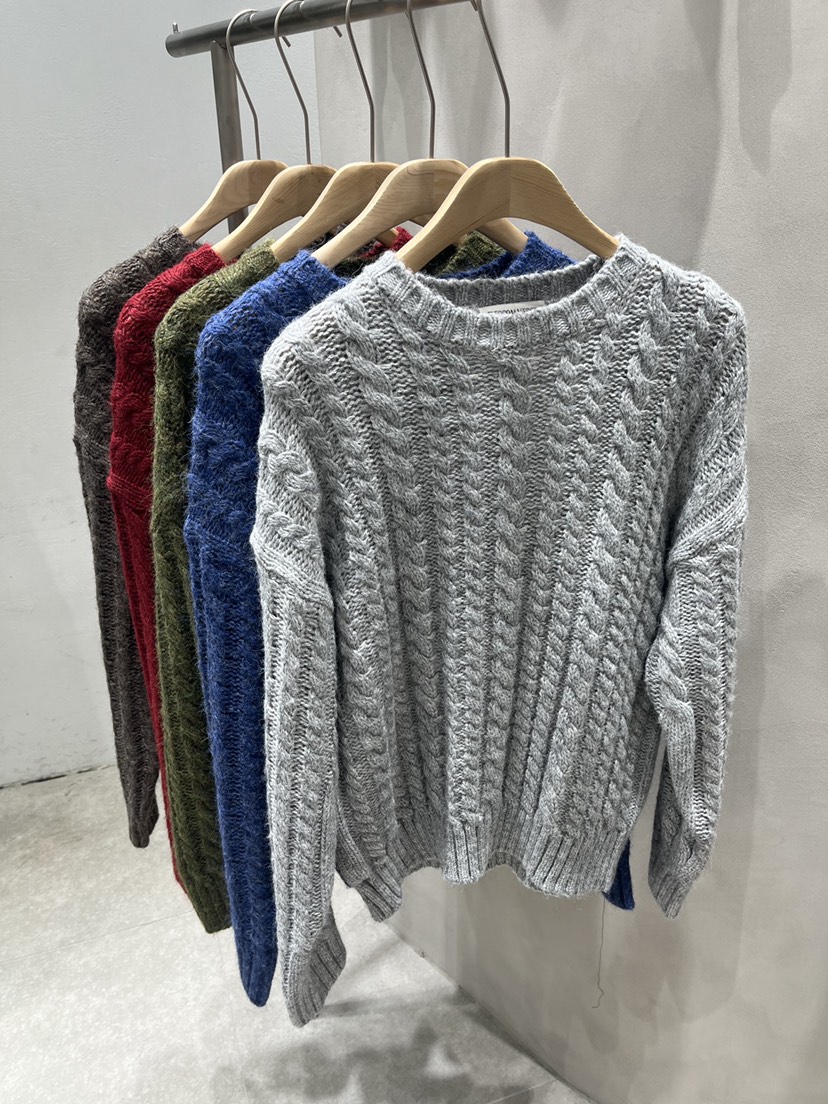 EVERCOMMERCE METICULOUSLY DESIGNED韓國代購㊣女士新品25秋冬針織衫EVERCOMMERCE METICULOUSLY DESIGNED針織衫