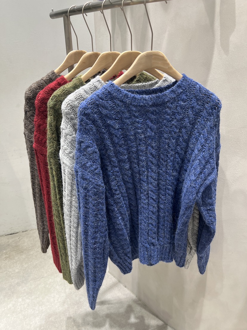 EVERCOMMERCE METICULOUSLY DESIGNED韓國代購㊣女士新品25秋冬針織衫EVERCOMMERCE METICULOUSLY DESIGNED針織衫