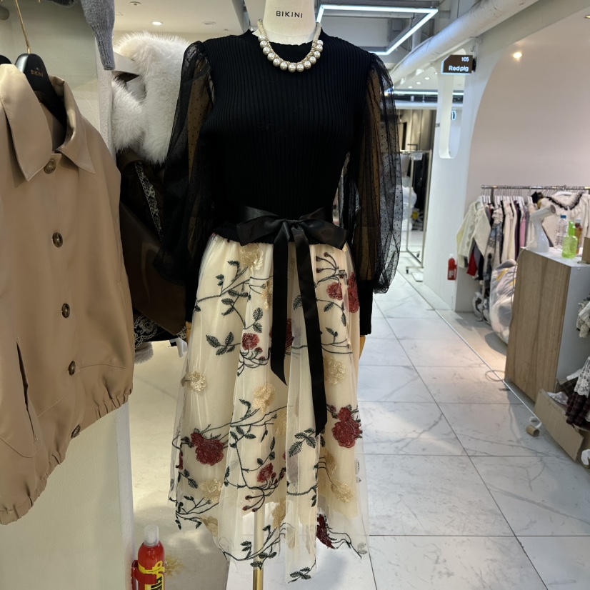 BIKINI東大門㊣直郵女裝新款熱賣職業連衣裙不含項鏈刺繡花朵BIKINI連衣裙圖色1