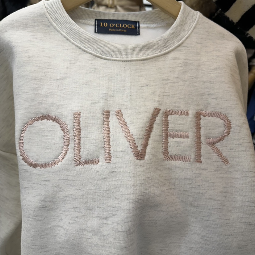 10 O'CLOCK東大門㊣代購女士新品時尚熱賣人氣衛衣加絨刺繡10 O'CLOCK衛衣