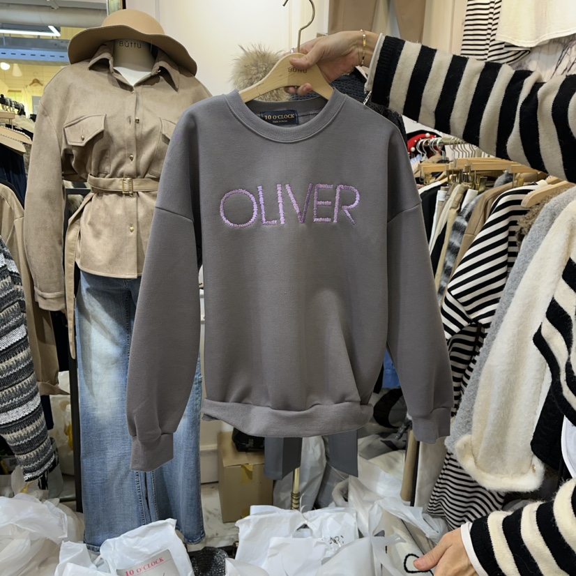 10 O'CLOCK東大門㊣代購女士新品時尚熱賣人氣衛衣加絨刺繡10 O'CLOCK衛衣圖色3