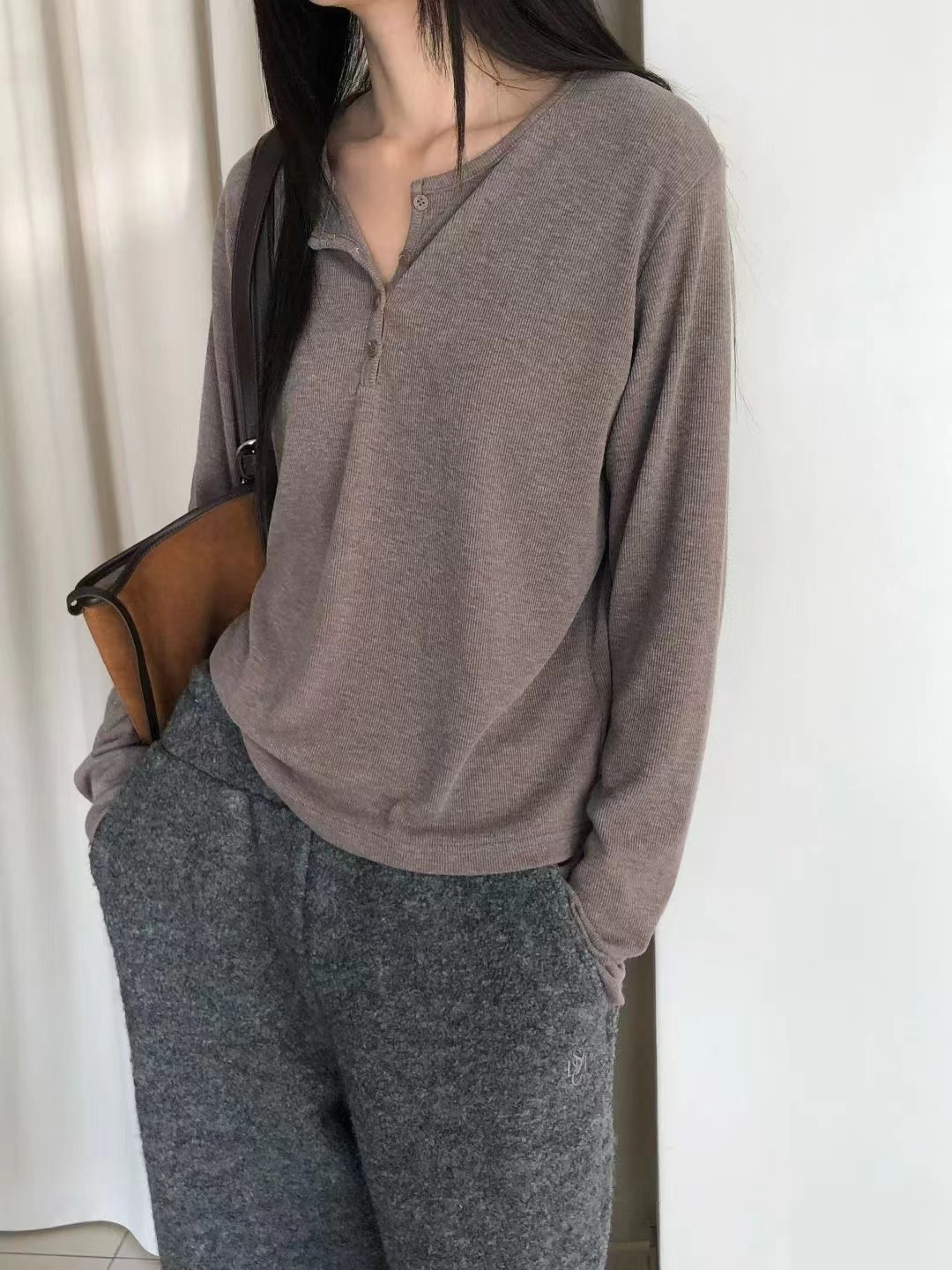 STAY韓國代購㊣女裝新品熱賣休閑25秋冬時尚人氣長袖T恤紐扣STAY長袖T恤