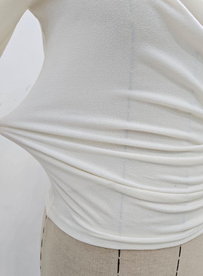 HIGH HEELS韓國直郵㊣女裝新款熱賣真品職業推薦長袖T恤褶皺HIGH HEELS長袖T恤