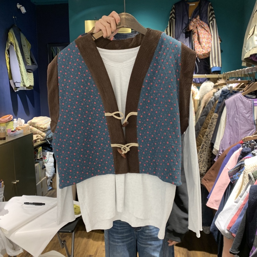 MERCI LINDA韓國代購㊣女士新品25秋冬馬甲不含內搭花朵絎縫MERCI LINDA馬甲圖色2