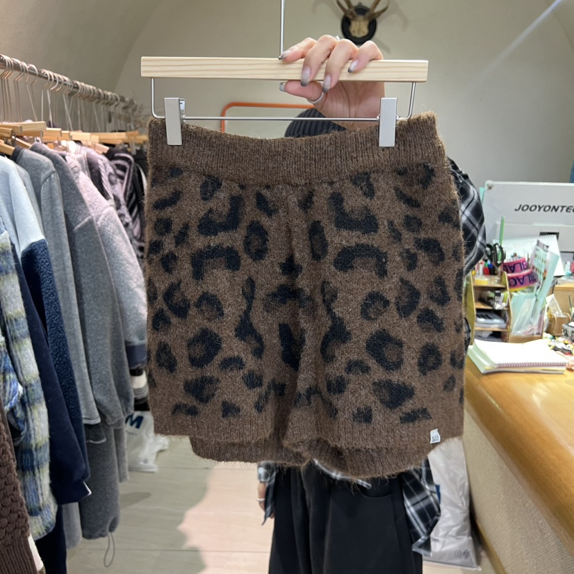 BLACKFRIDAY東大門㊣直郵女士新款真品時尚25秋冬休閑短褲豹紋BLACK FRIDAY短褲圖色1