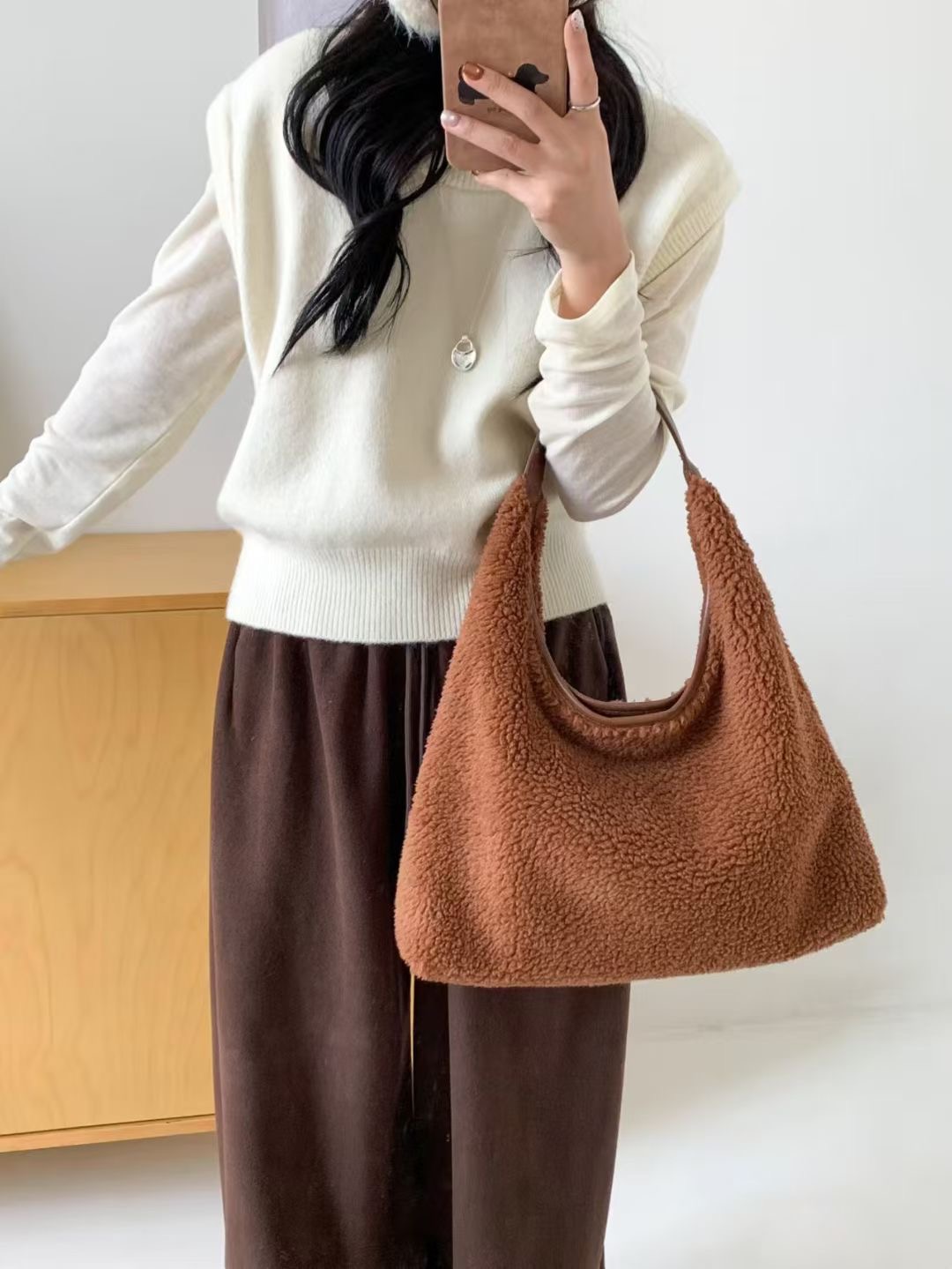 ORANGE-오렌지-OT東大門㊣直郵女裝新款25秋冬手拿包腋下包ORANGE手拿包/腋下包圖色1