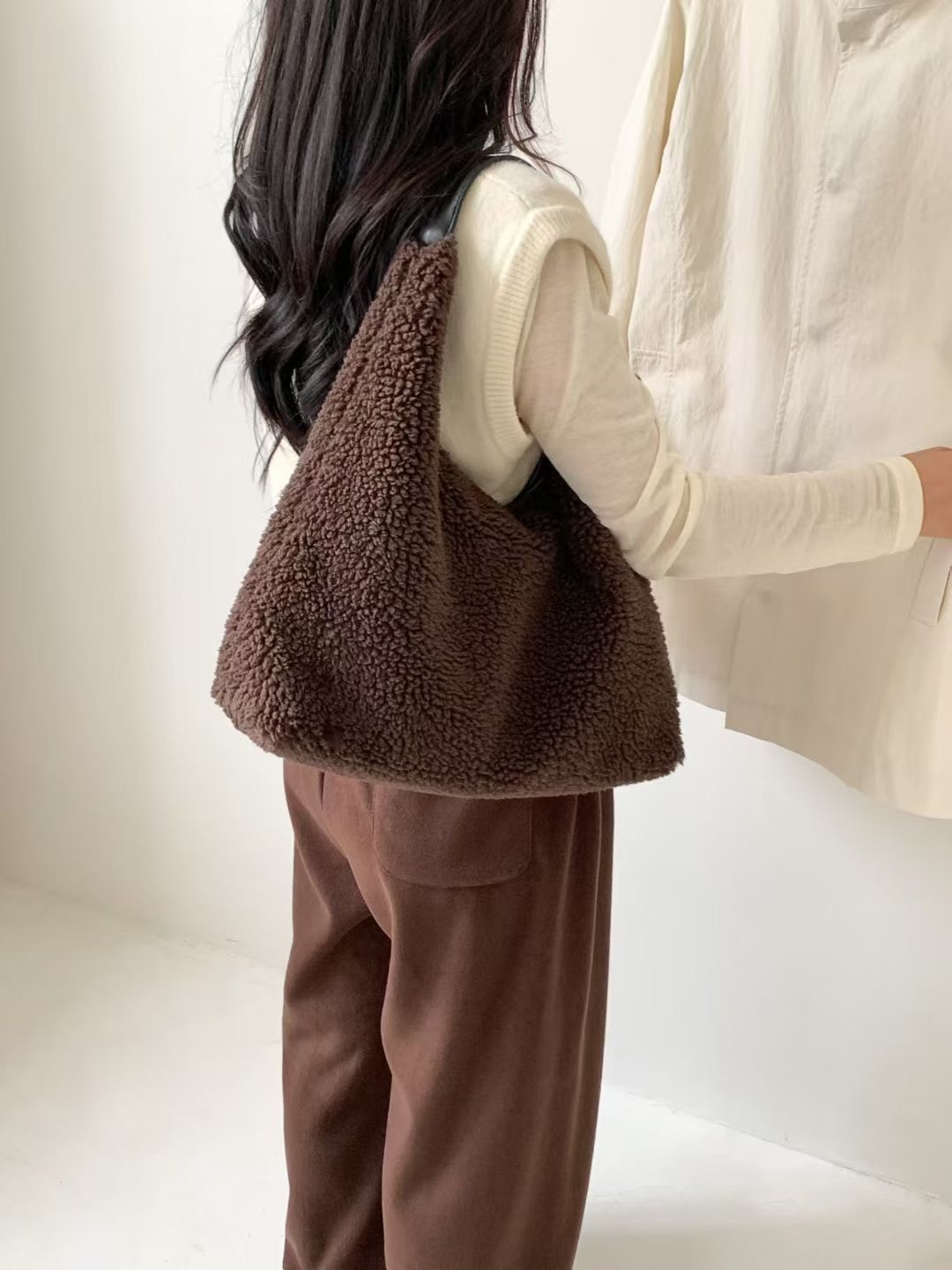 ORANGE-오렌지-OT東大門㊣直郵女裝新款25秋冬手拿包腋下包ORANGE手拿包/腋下包圖色2