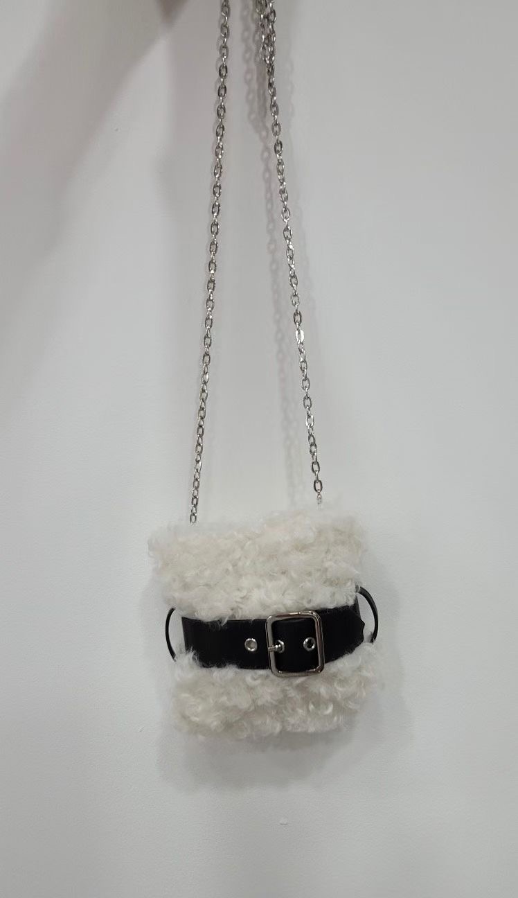 ORANGE-오렌지-OT韓國代購㊣女裝新款職業單肩斜跨包毛絨腰帶ORANGE單肩/斜跨包圖色1