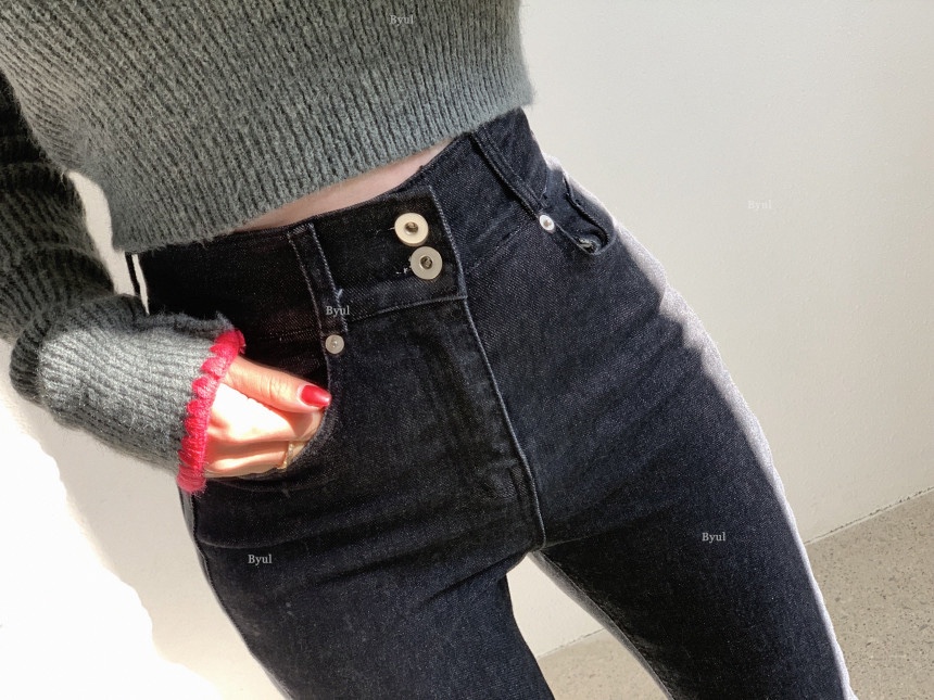 RIAH韓國直郵㊣女士新款休閑25秋冬時尚推薦職業真品牛仔褲RIAH牛仔褲