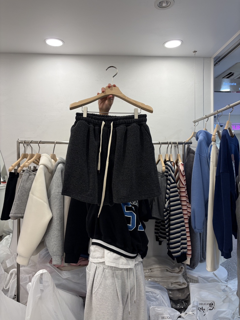 DELICATE韓國代購㊣女士新品職業時尚熱賣25秋冬真品短褲羊毛DELICATE短褲圖色3