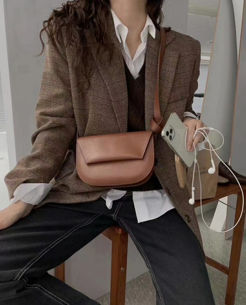 LEJUNEV-P韓國代購㊣女士新品25秋冬人氣真品職業單肩斜跨包LEJUNEV-P單肩/斜跨包圖色1咖色