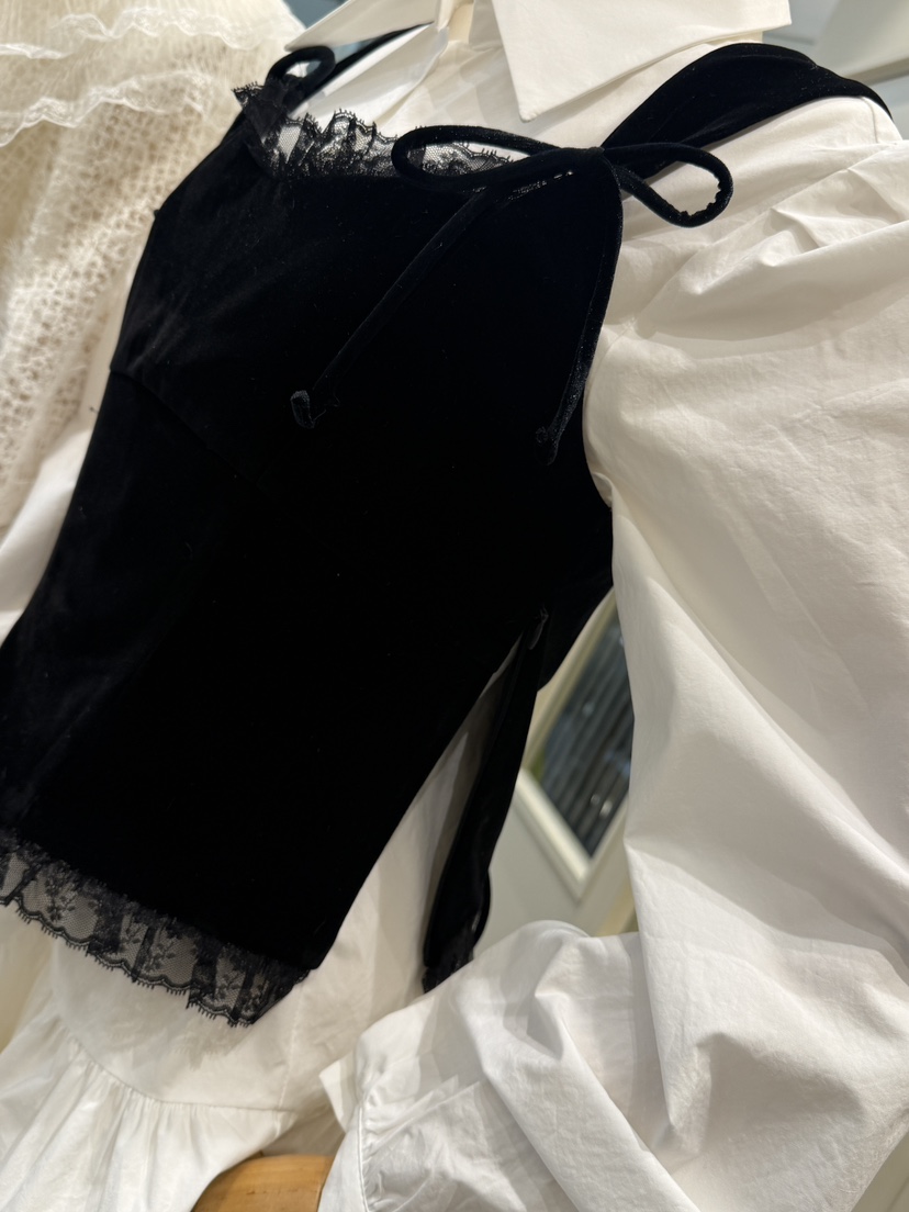 81 MARKET-L東大門㊣代購女士新款休閑熱賣真品吊帶背心絨81 MARKET-L吊帶/背心