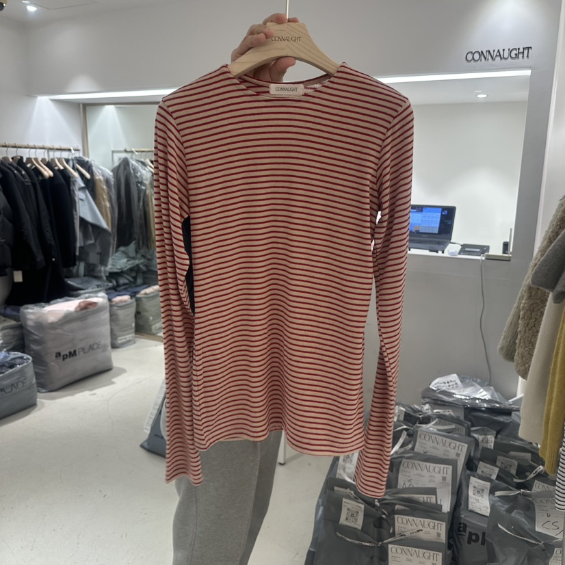 CONNAUGHT東大門㊣實拍女裝新品時尚推薦職業真品休閑長袖T恤CONNAUGHT長袖T恤圖色1