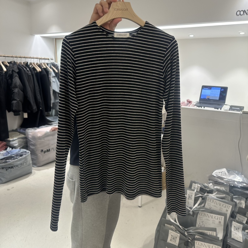 CONNAUGHT東大門㊣實拍女裝新品時尚推薦職業真品休閑長袖T恤CONNAUGHT長袖T恤圖色3黑色