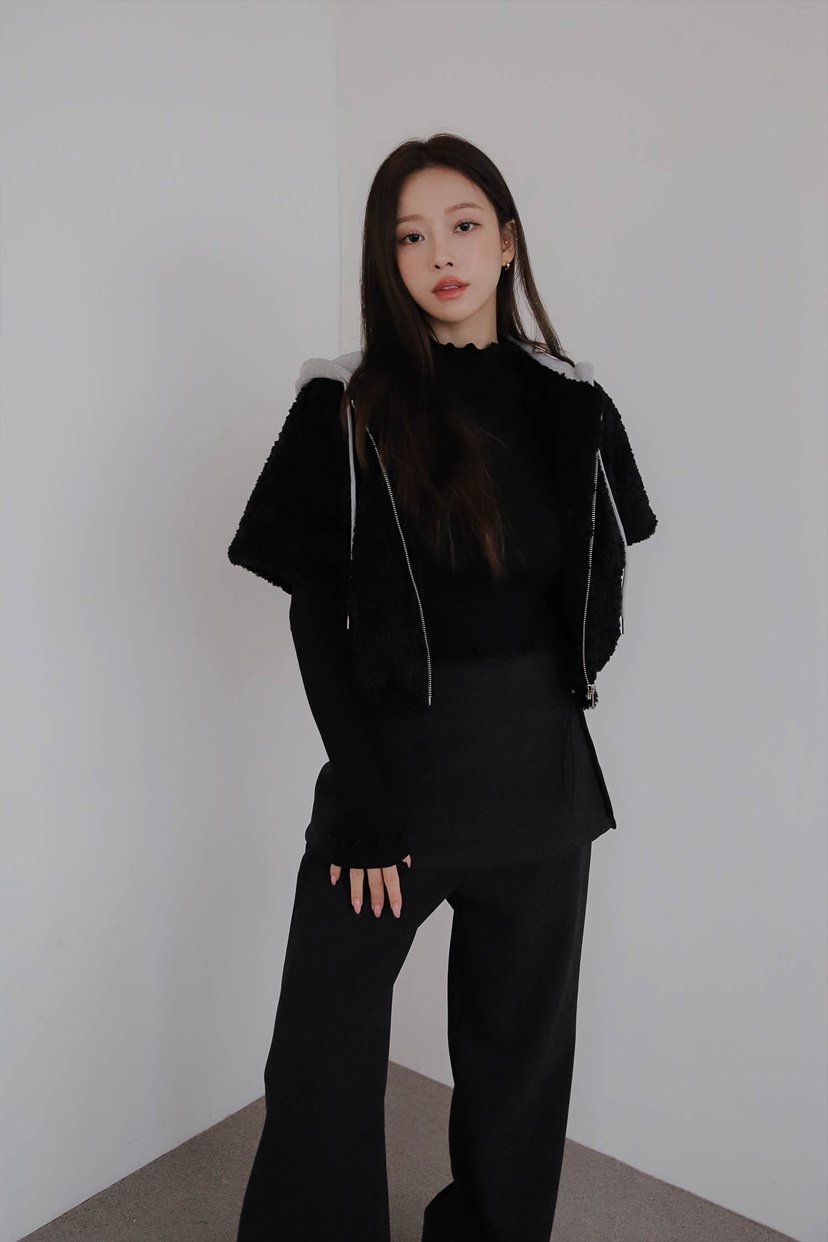 SLIT韓國直郵㊣女裝新款時尚熱賣人氣真品職業25秋冬推薦夾克SLIT夾克