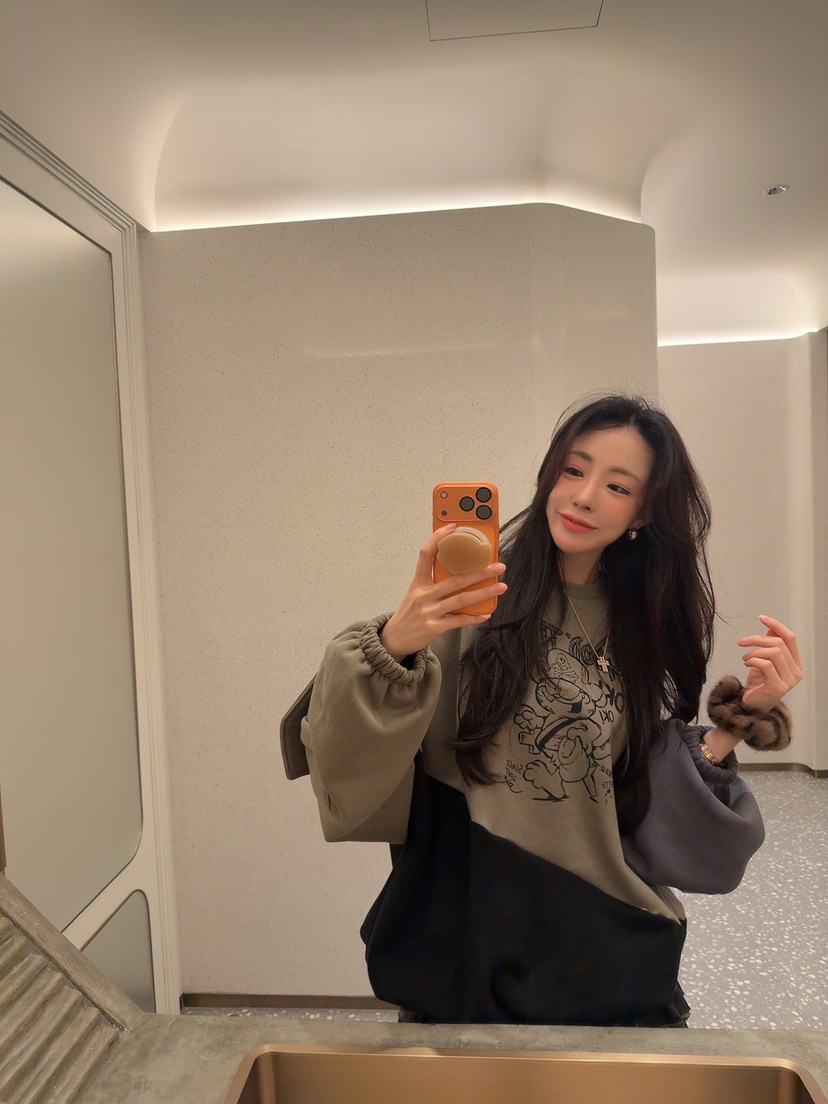 PALETTE-Q東大門㊣實拍女裝新品職業熱賣人氣推薦休閑衛衣PALETTE-Q衛衣