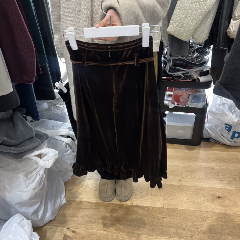 FLAT東大門㊣直郵女裝新品時尚半身裙中短裙天鵝絨含腰帶褶裙FLAT半身裙/中短裙