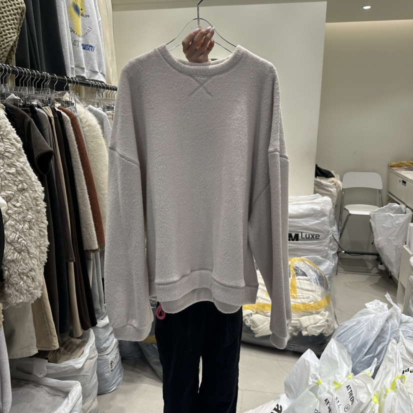 AT THE END韓國代購㊣女裝新品熱賣休閑人氣職業衛衣加絨AT THE END衛衣圖色1