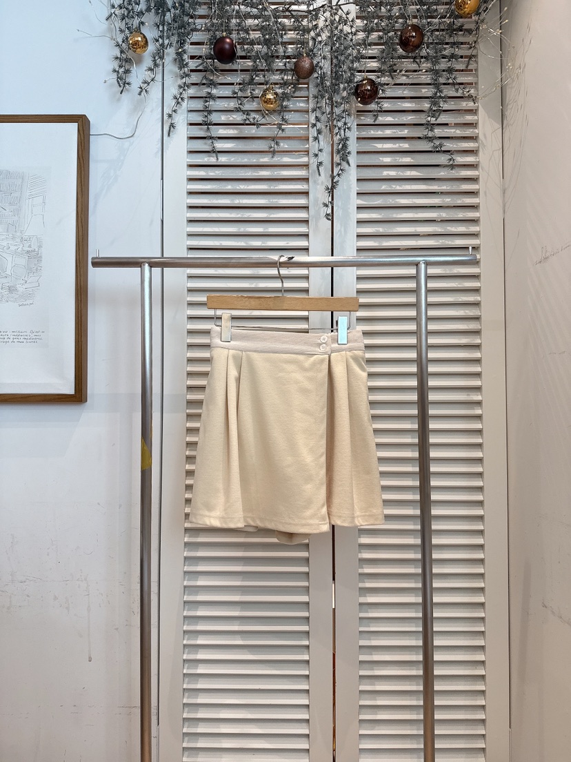 FAVE-L韓國代購㊣女士新品職業熱賣休閑25秋冬推薦人氣短褲FAVE-L短褲圖色1