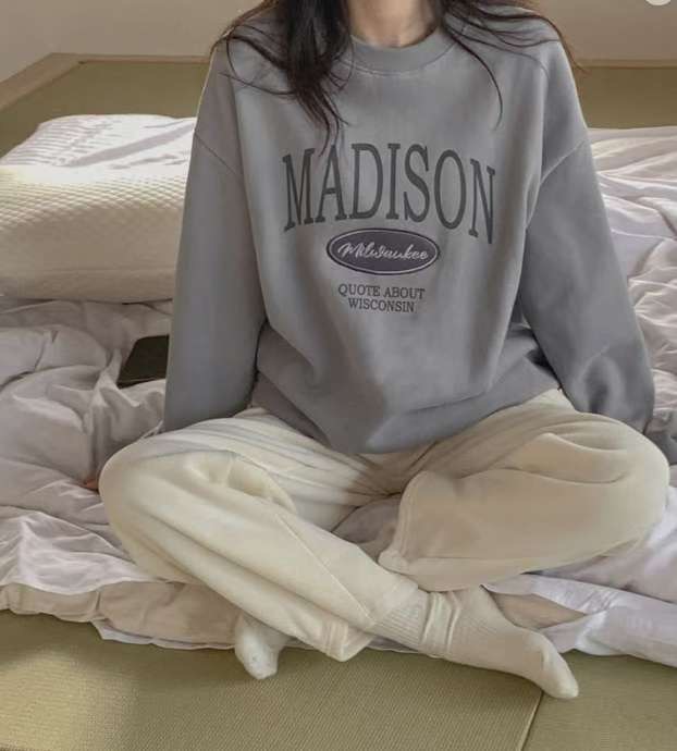 SIENNE-T韓國代購㊣女士新款職業真品人氣熱賣25秋冬推薦衛衣SIENNE-T衛衣圖色2