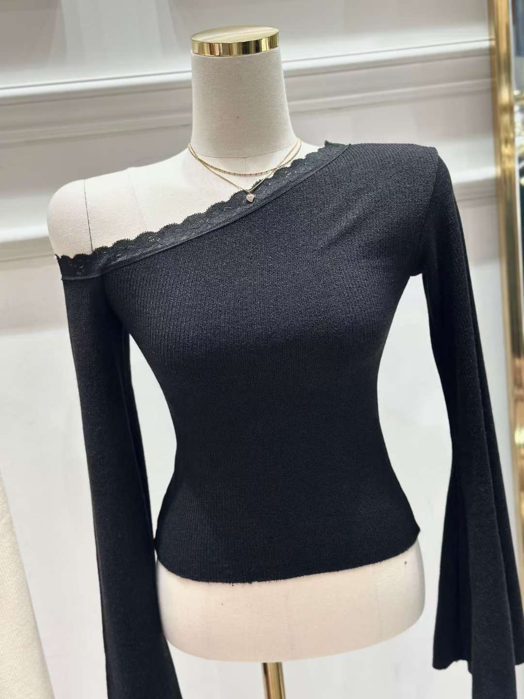 HEE SHOP東大門㊣直郵女裝新款熱賣時尚人氣25秋冬長袖T恤HEE SHOP長袖T恤圖色1