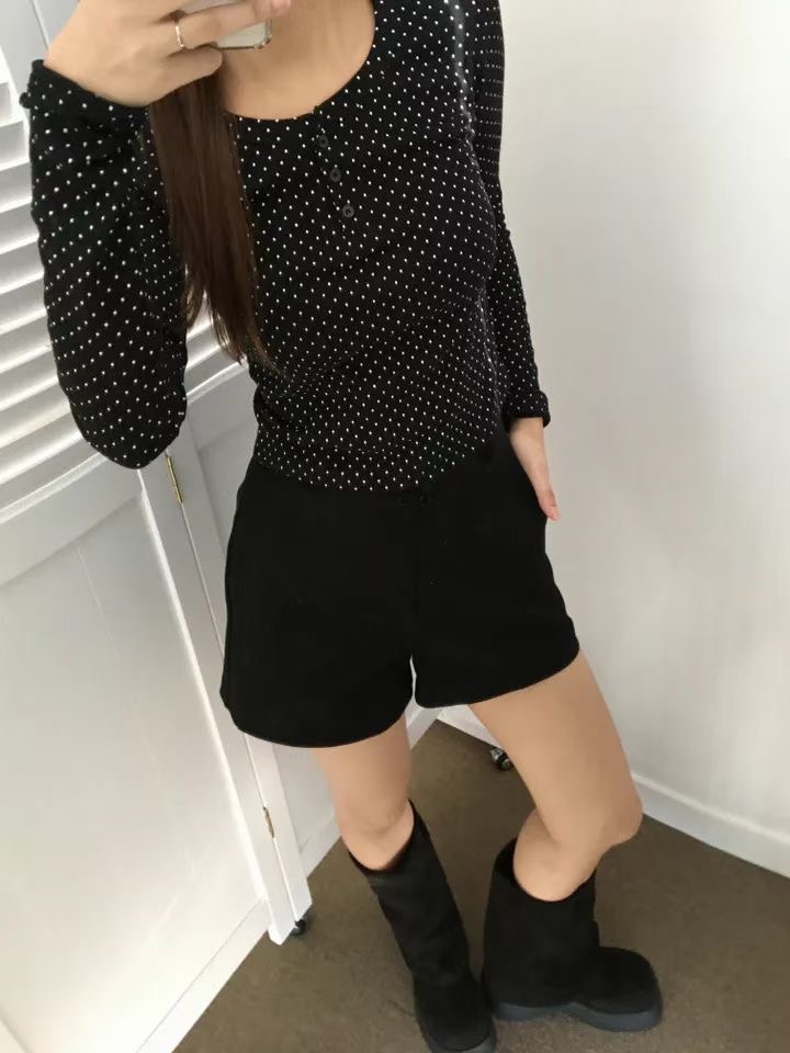 HIDDENHILLS東大門㊣實拍女士新款熱賣人氣推薦真品長袖T恤HIDDENHILLS長袖T恤圖色1