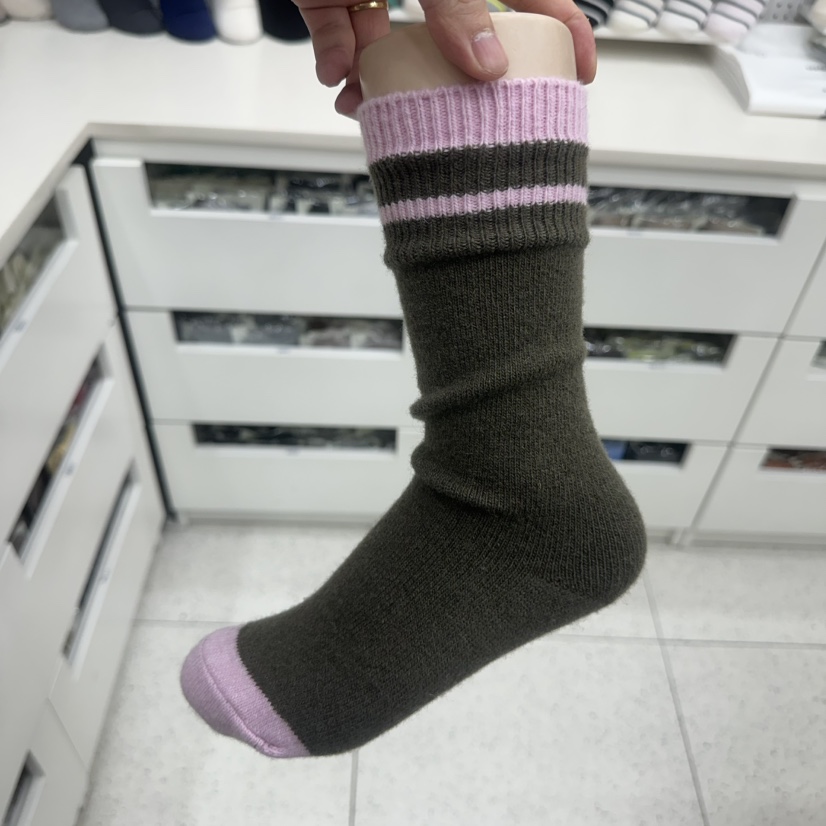 AILEEN韓國代購㊣女裝新品25秋冬人氣職業時尚真品熱賣襪子LEJUNEV襪子圖色3