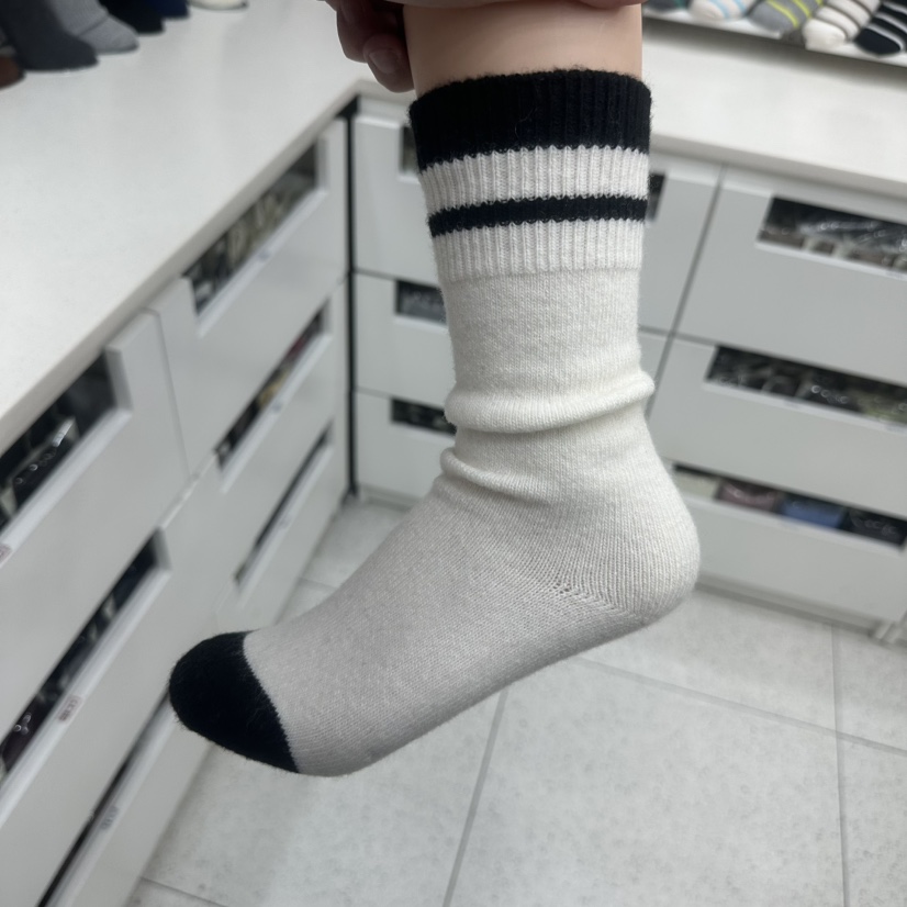 AILEEN韓國代購㊣女裝新品25秋冬人氣職業時尚真品熱賣襪子LEJUNEV襪子圖色9