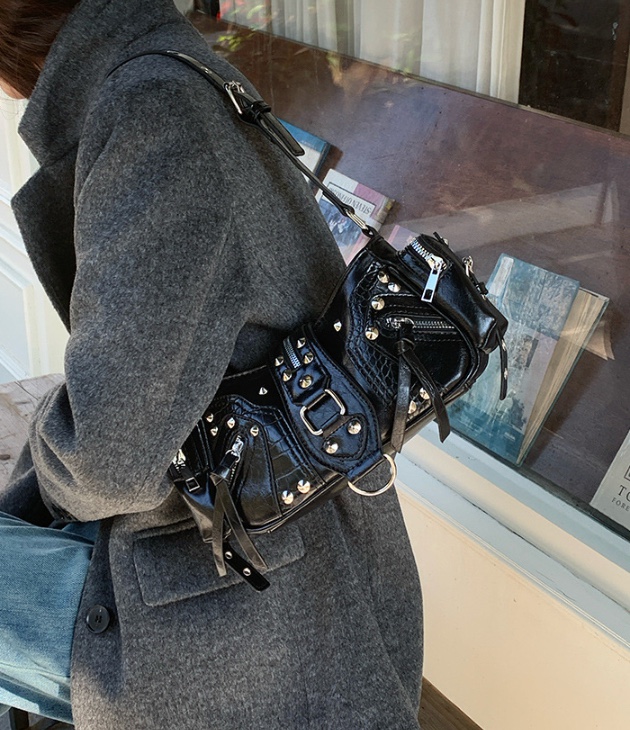 POSH BLUE東大門㊣代購女士新款25秋冬時尚人氣單肩斜跨包POSH BLUE單肩/斜跨包