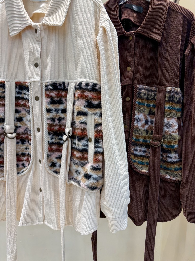 81 MARKET-L韓國代購㊣女士新款熱賣真品襯衫蕾絲衫燈心絨81 MARKET-L襯衫/蕾絲衫