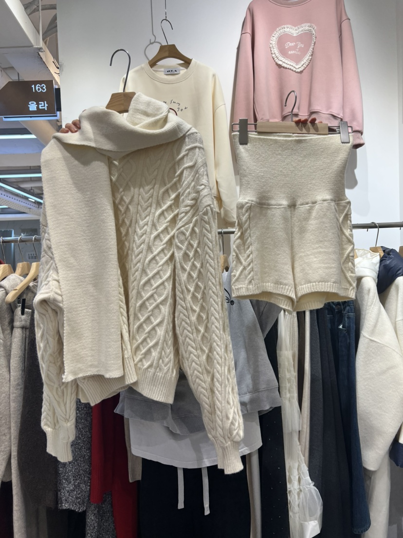 OLA韓國直郵㊣女士新款職業25秋冬真品休閑人氣套裝三件套圍巾mellor/OLA套裝