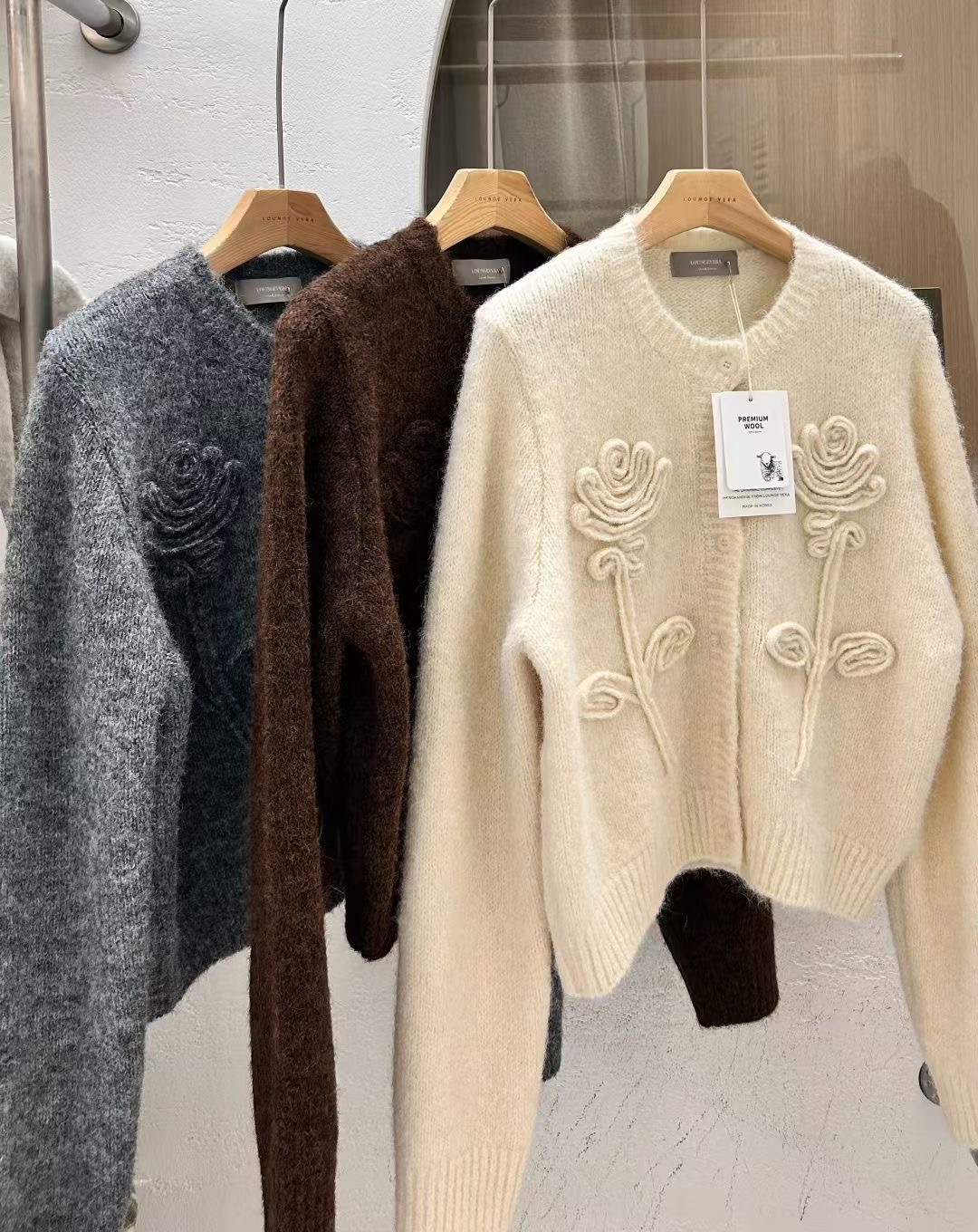 LOUNGE VERA韓國直郵㊣女士新品熱賣真品時尚推薦休閑針織衫LOUNGE VERA-2件訂針織衫圖色1左一色