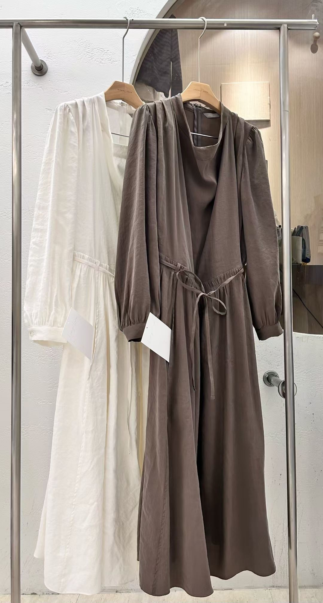 LOUNGE VERA東大門㊣實拍女裝新品25秋冬職業熱賣時尚連衣裙LOUNGE VERA-2件訂連衣裙圖色2左二色