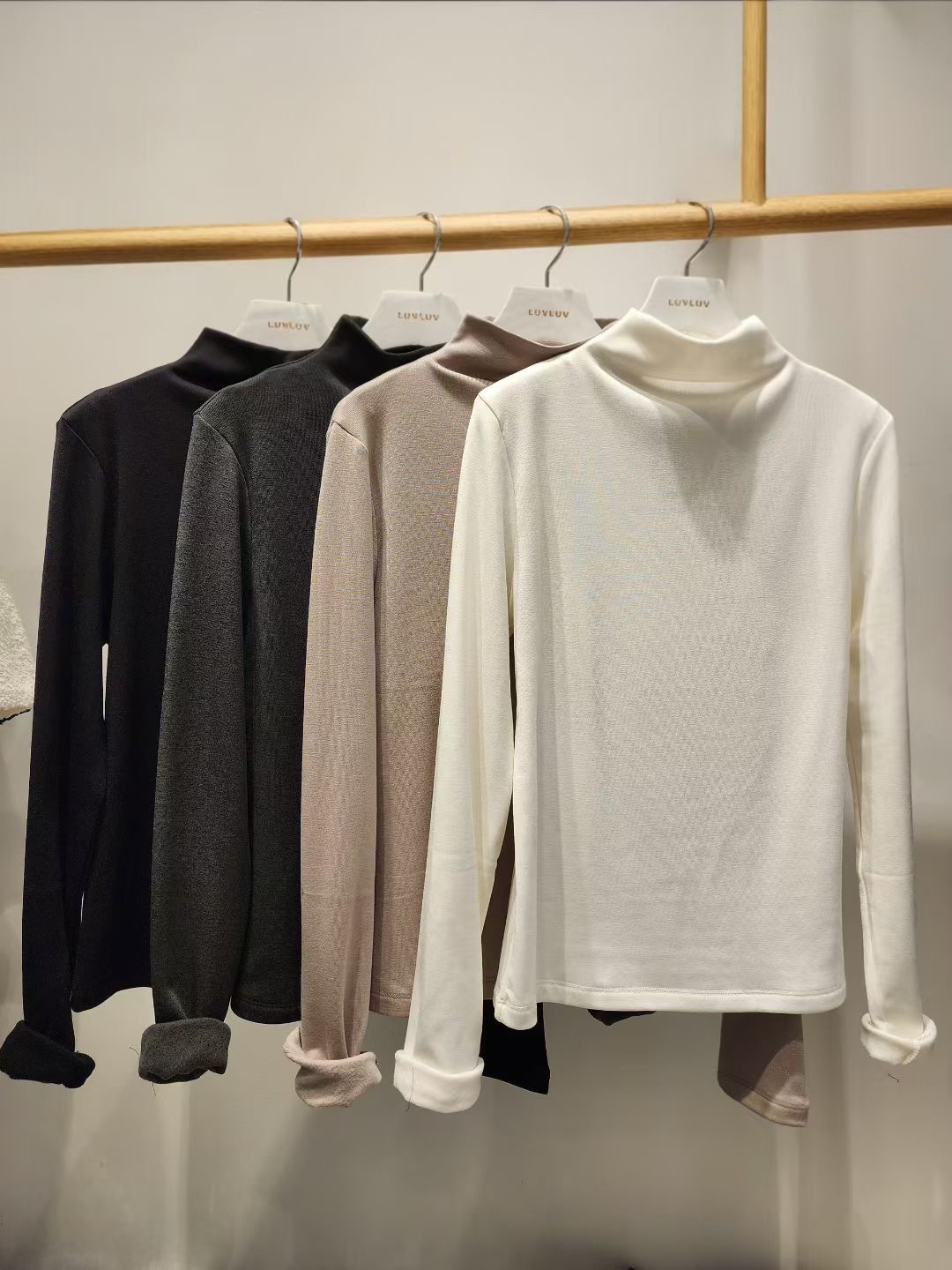 LUVLUV-럽럽-OT韓國代購㊣女士新款人氣休閑真品25秋冬長袖T恤LUVLUV-럽럽-OT長袖T恤
